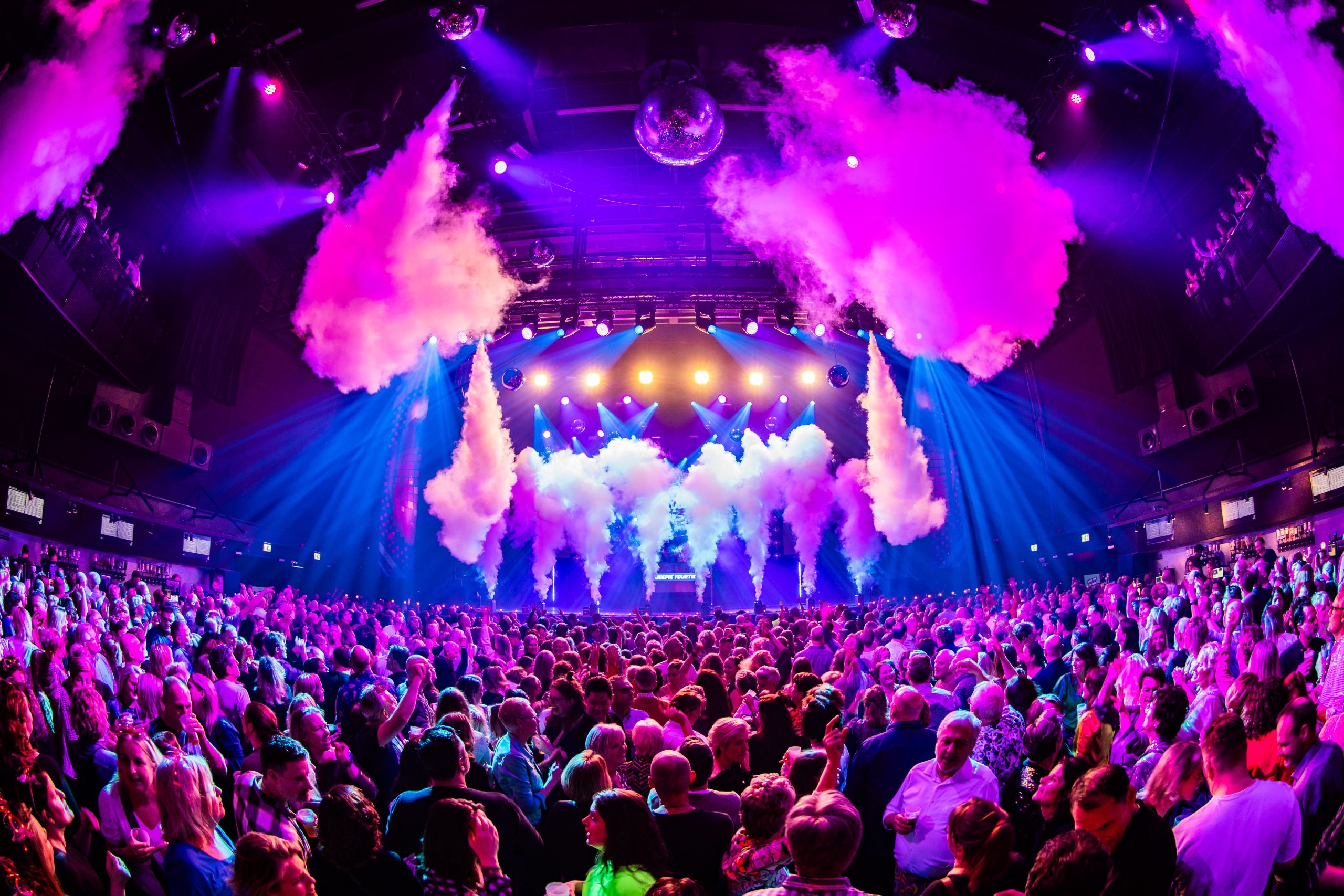 Smokejet Rookmachine van Magic FX bij Back to The Disco Tilburg